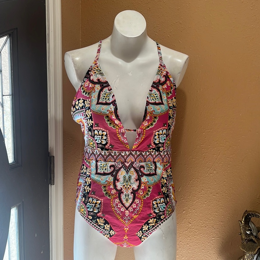 Coastal zone by jantzen one piece swimsuit